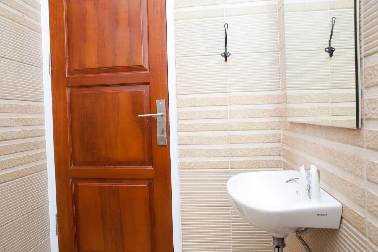 RedDoorz Plus near Pasundan University Bandung Exterior foto